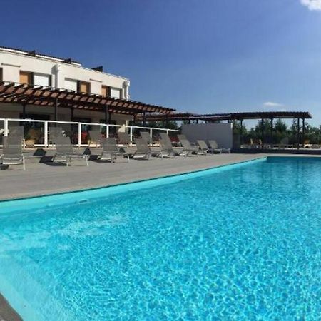 104 Douce Provence Au Calme Face A La Piscine Leilighet Éguilles Eksteriør bilde